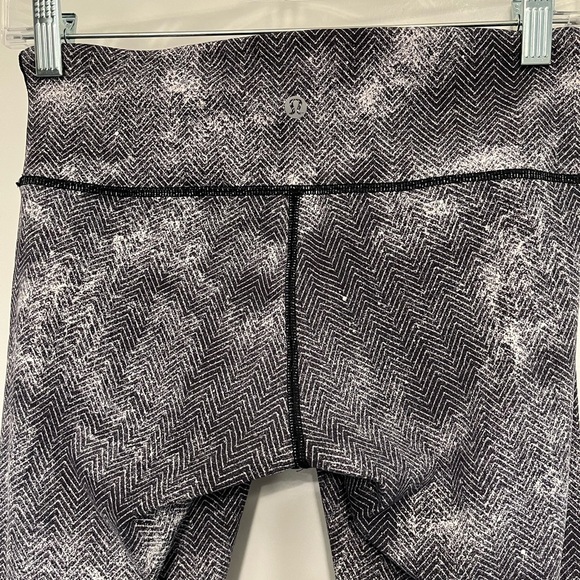 Lululemon Wunder Under Pant III Diffusion White Black size 6 - Picture 6 of 13